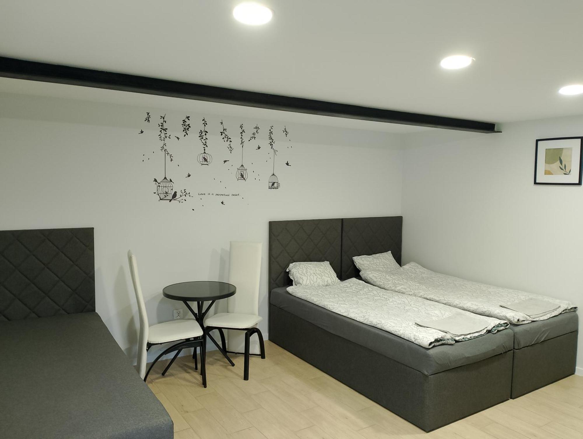 Apartament Z Ogrodem I Przemyśl Extérieur photo